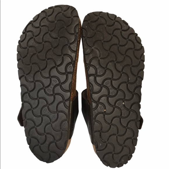 The BIRKENSTOCK Gizeh Thong Sandal Bronze Size 4 - Picture 14 of 16